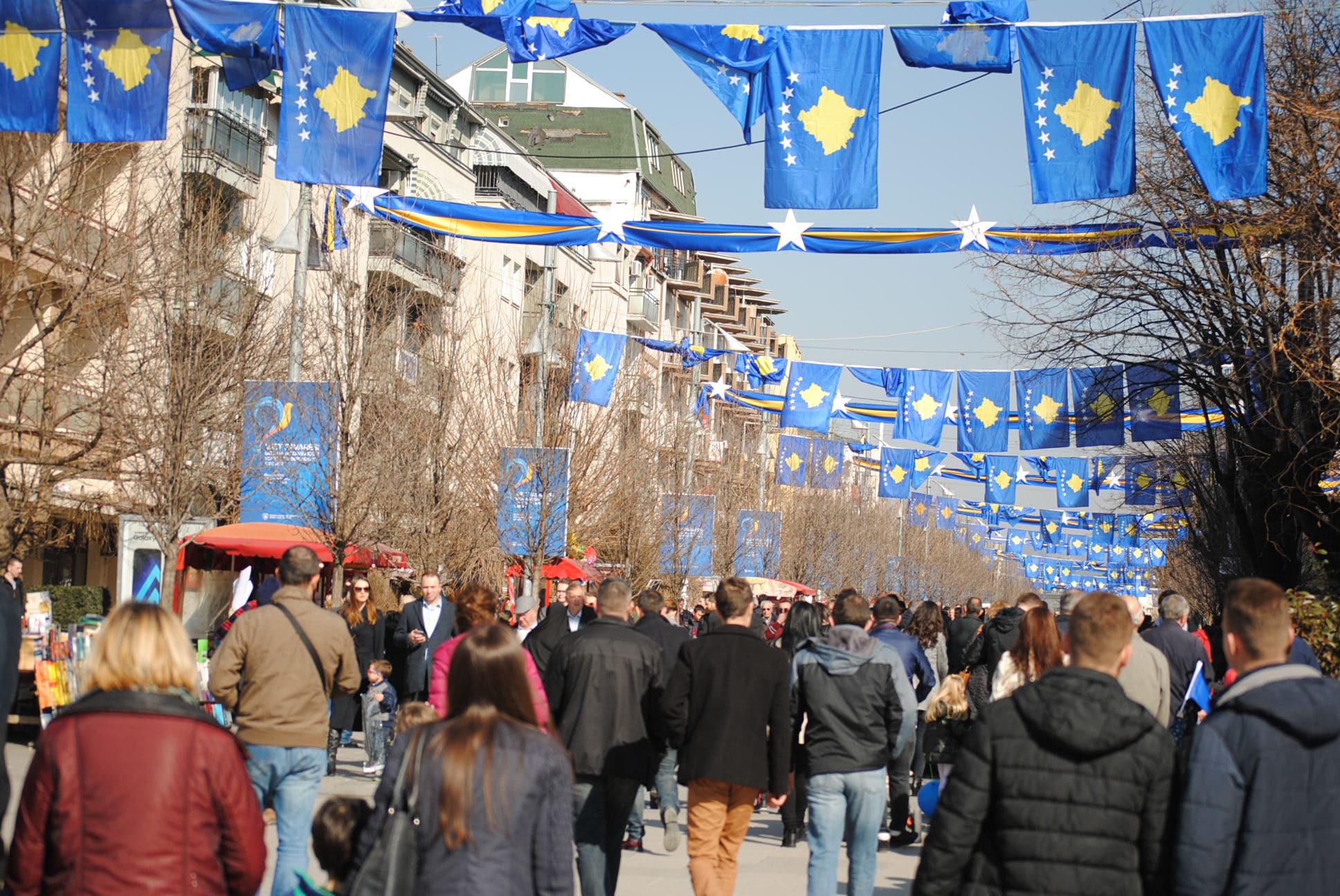 Raporti i INDEP: Rreth 70 per qind e te rinjve kane menduar te lene Kosoven